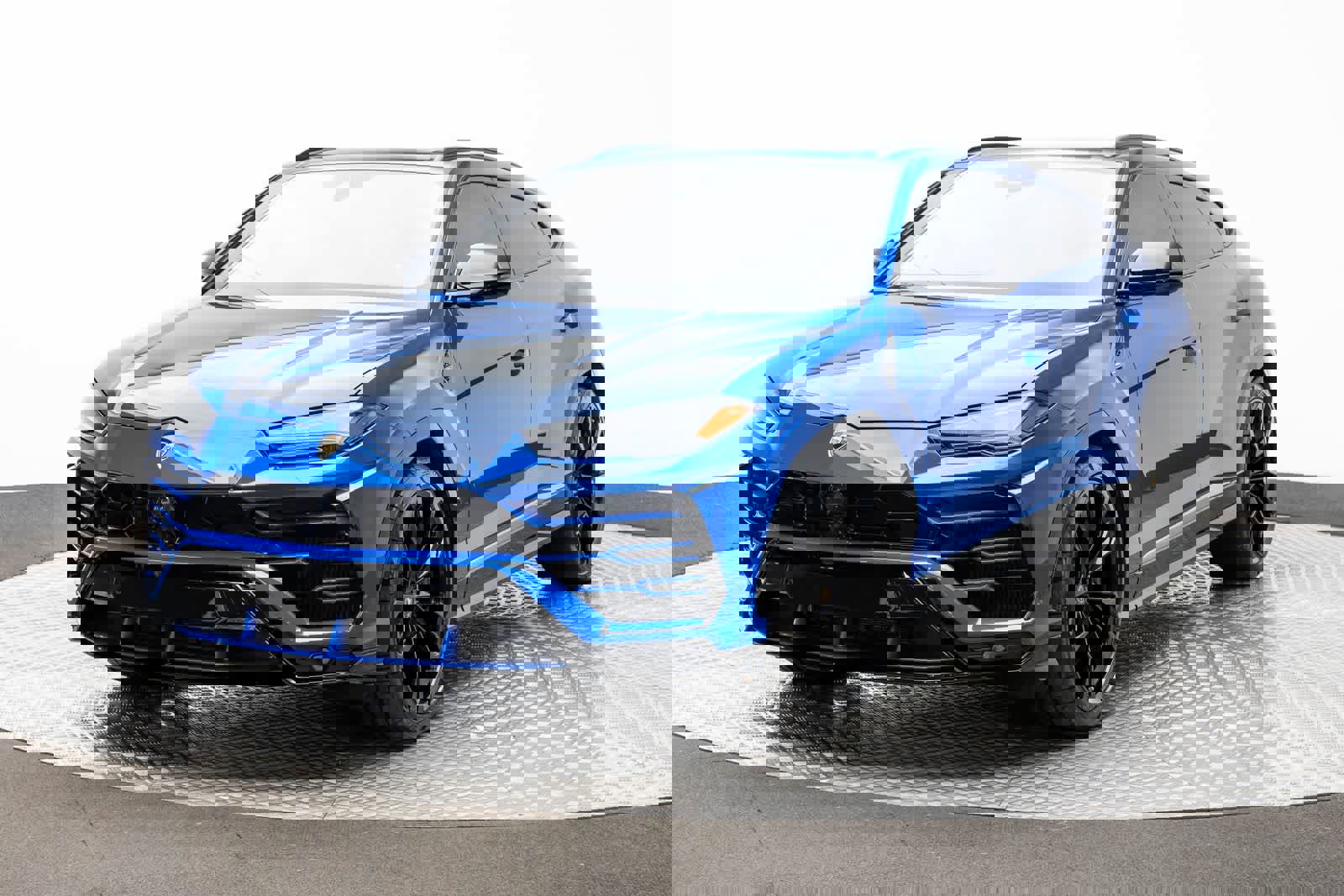 Used 2019 Lamborghini Urus image 1