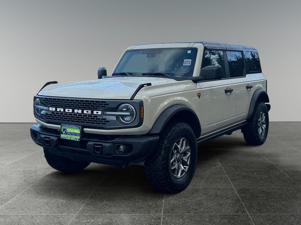 Used 2025 Ford Bronco Badlands AWD/4WD image 3
