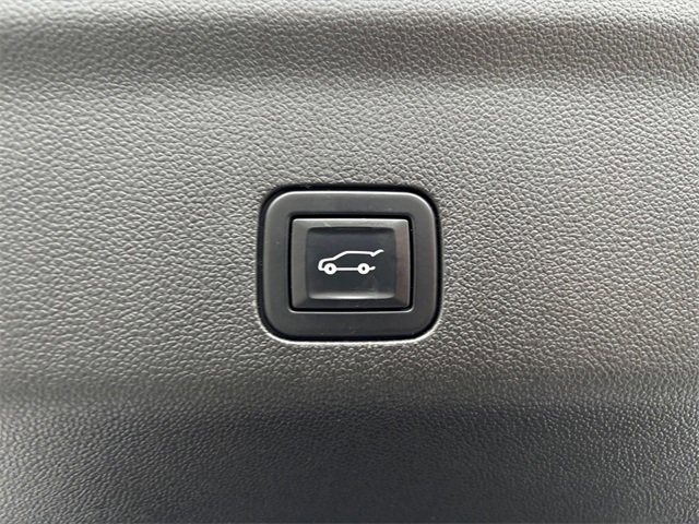 Used 2021 GMC Yukon AT4 w/ AT4 Premium Plus Package image 43