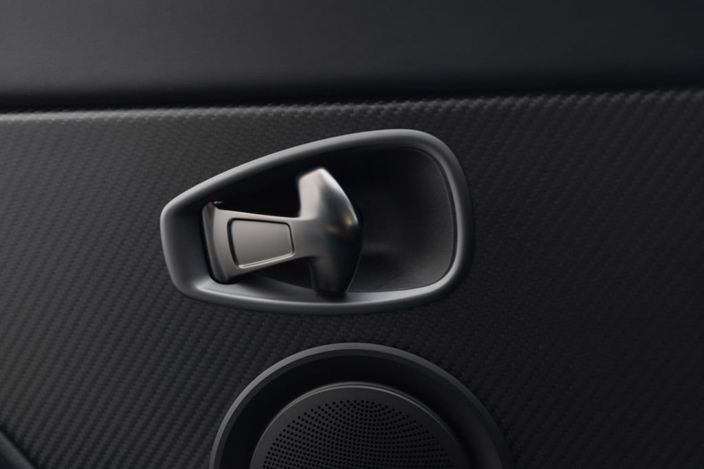 Used 2023 Aston Martin DBS Superleggera Volante RWD image 45
