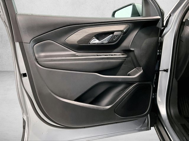Used 2023 GMC Terrain SLE FWD image 18