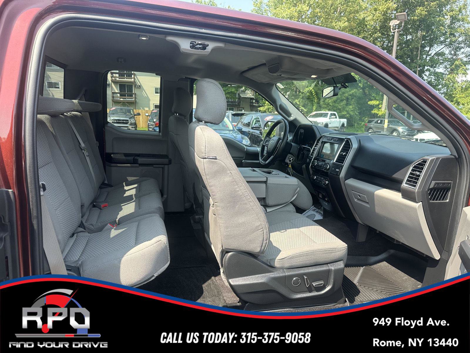 Used 2016 Ford F150 XLT w/ Equipment Group 302A Luxury AWD/4WD image 23