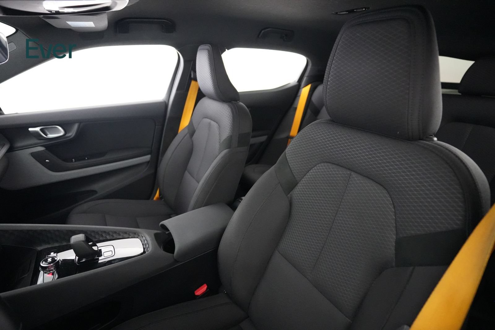 Used 2022 Polestar Polestar 2 w/ Performance Package AWD/4WD image 4