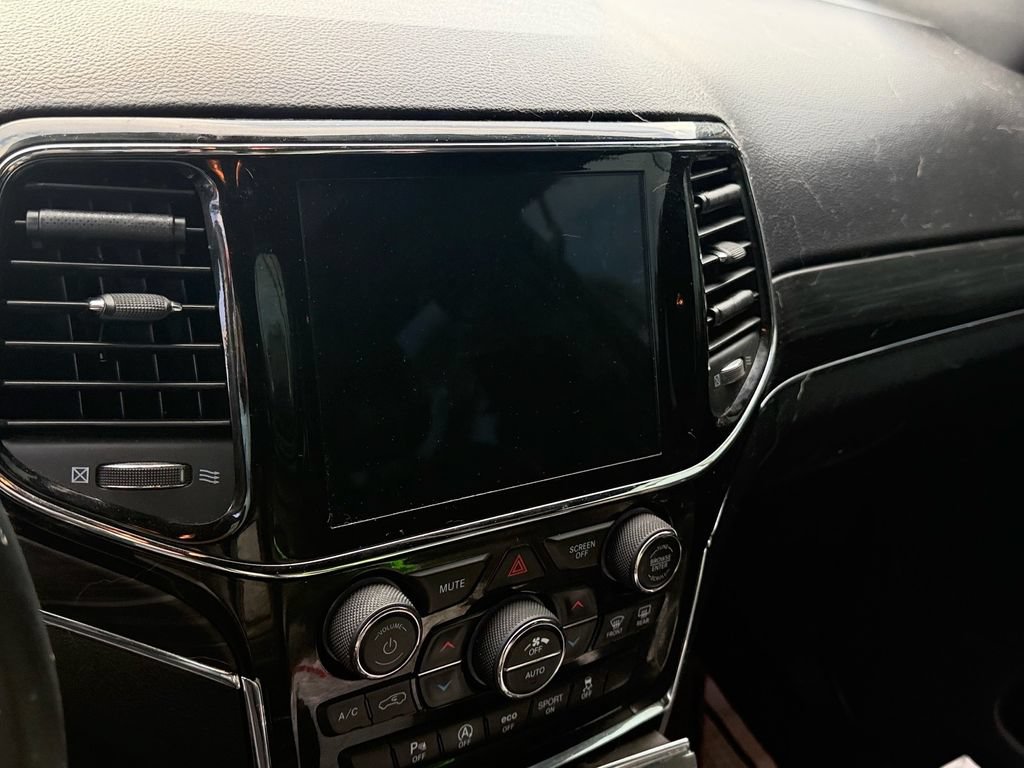 Used 2019 Jeep Grand Cherokee Limited RWD image 8