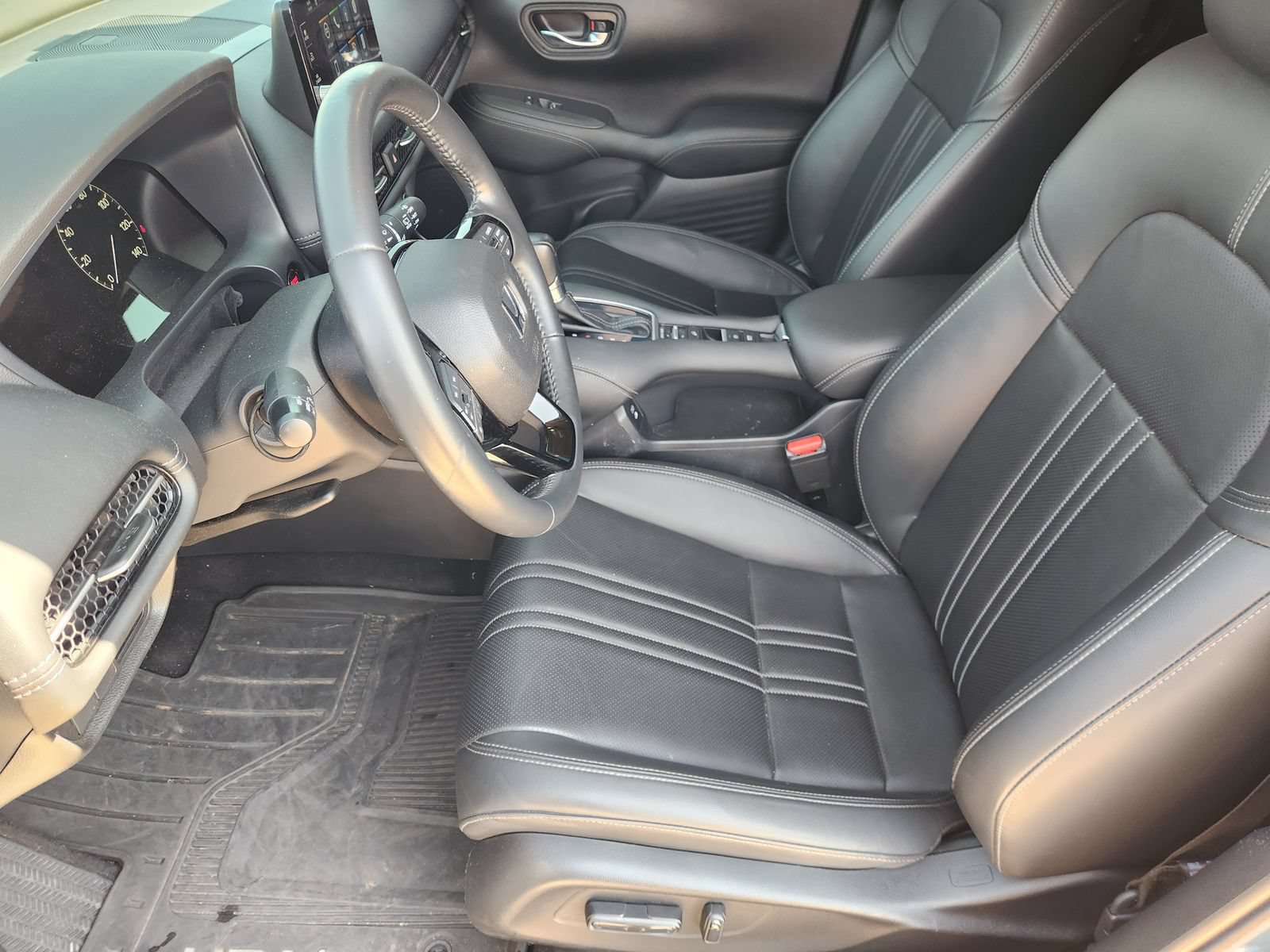 Used 2024 Honda HR-V EX-L image 16
