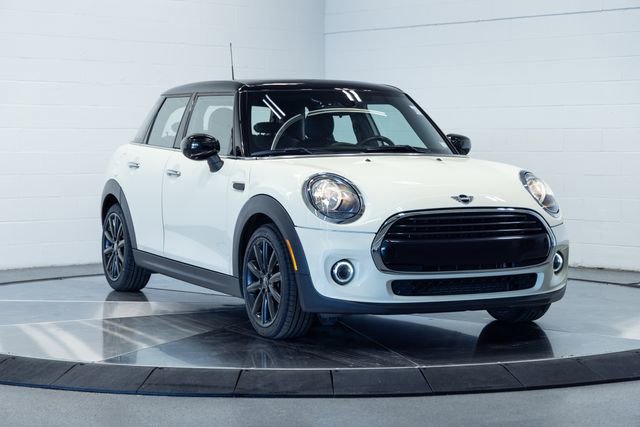 Used 2020 MINI Cooper 4-Door Hardtop image 4