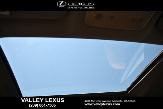New 2026 Lexus ES 350e w/ Convenience Package FWD image 6