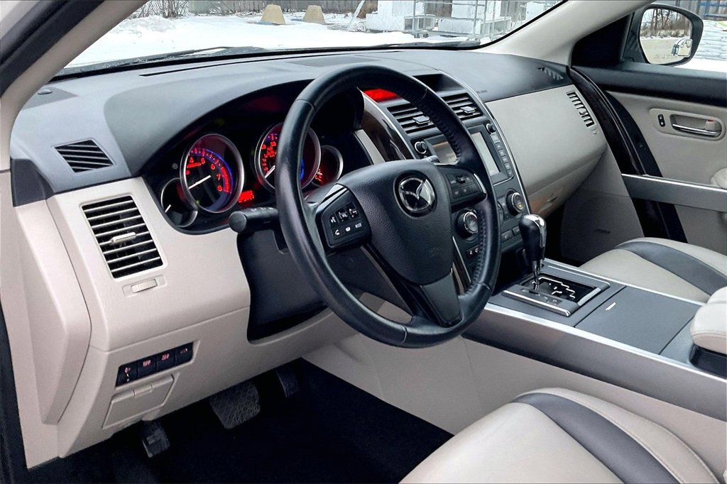 Used 2011 MAZDA CX-9 Grand Touring w/ Moonroof & Bose Audio Pkg image 13