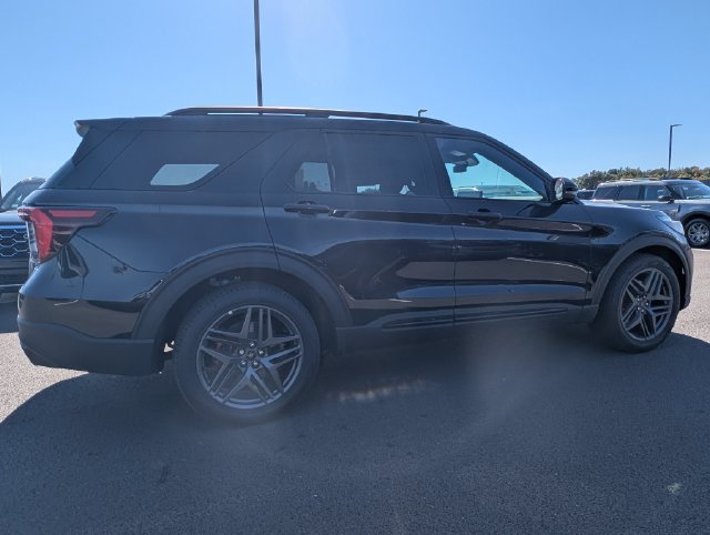 New 2026 Ford Explorer ST w/ Sun And Sound Package AWD/4WD image 9