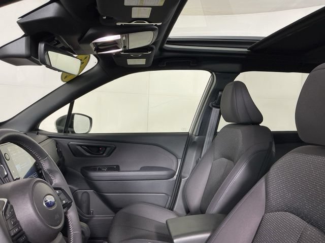 Used 2025 Subaru Forester Premium AWD/4WD image 16