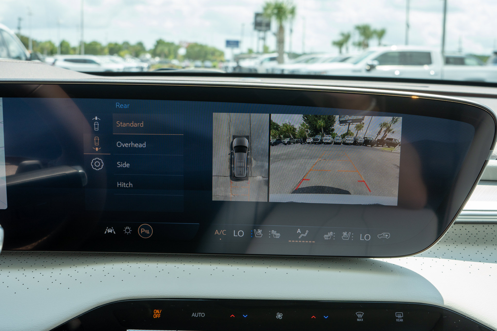 New 2026 Buick Enclave Avenir w/ Super Cruise Package FWD image 19