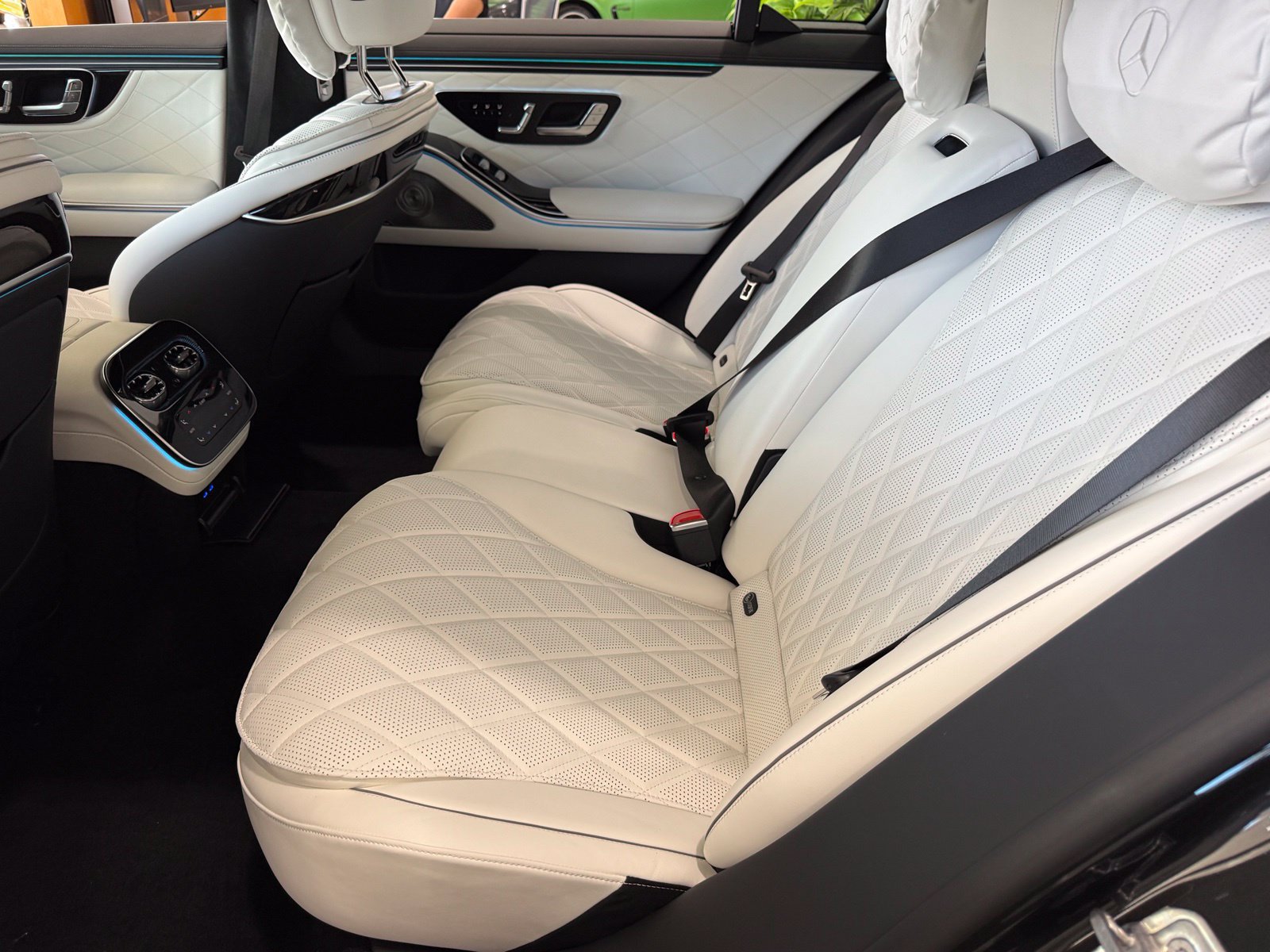 New 2027 Mercedes-Benz S 580 4MATIC Sedan image 19