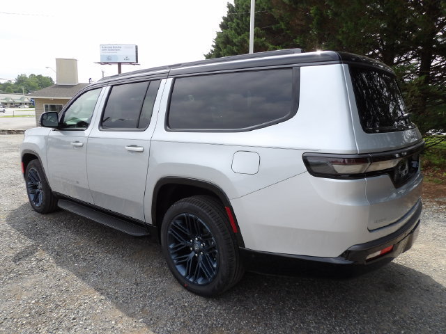 New 2026 Jeep Grand Wagoneer L 4WD image 3