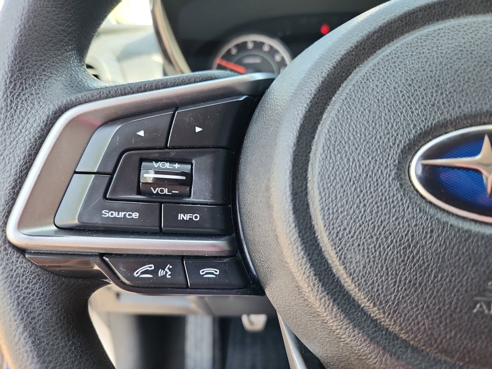 Used 2017 Subaru Impreza 2.0i AWD/4WD image 18
