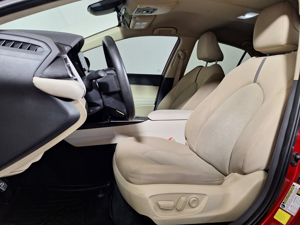 Used 2024 Toyota Camry LE FWD image 21