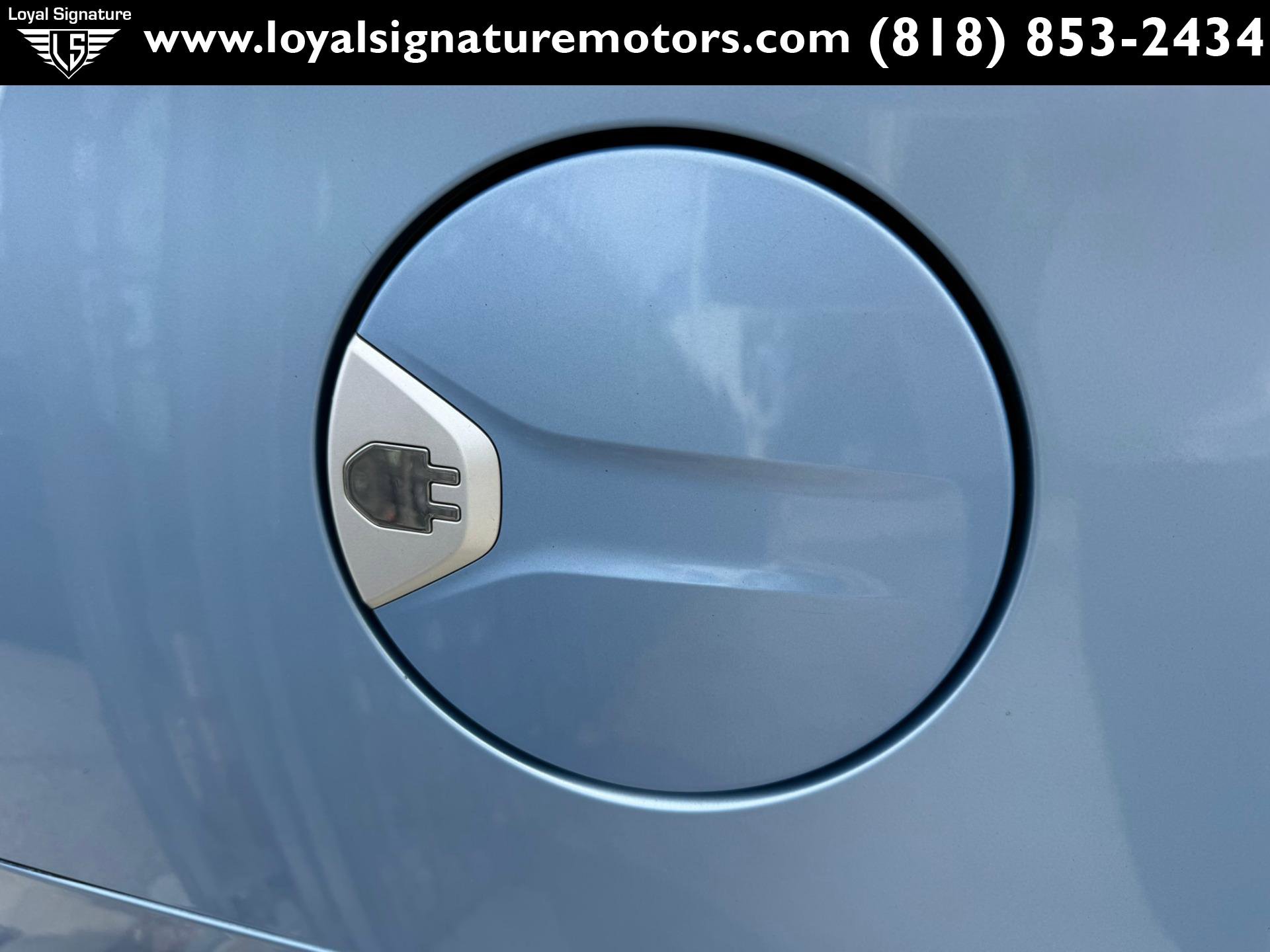 Used 2015 Toyota Prius Prime Plug-In Hybrid image 31