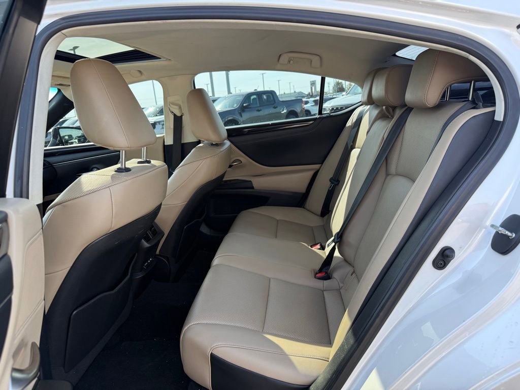 Used 2020 Lexus ES 350 w/ Premium Package image 9