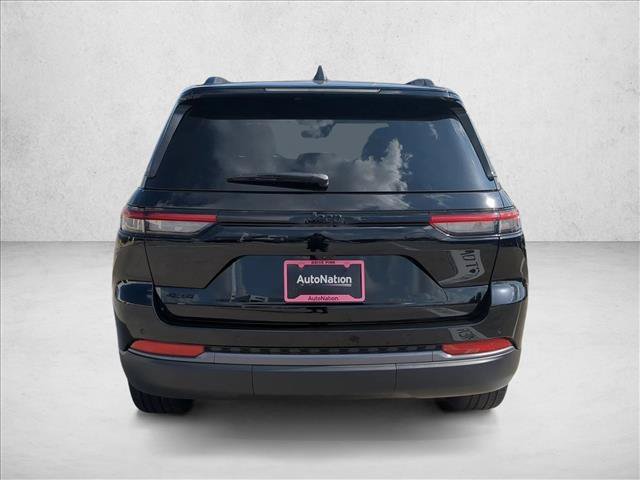 New 2026 Jeep Grand Cherokee Limited w/ Limited Altitude Package AWD/4WD image 8