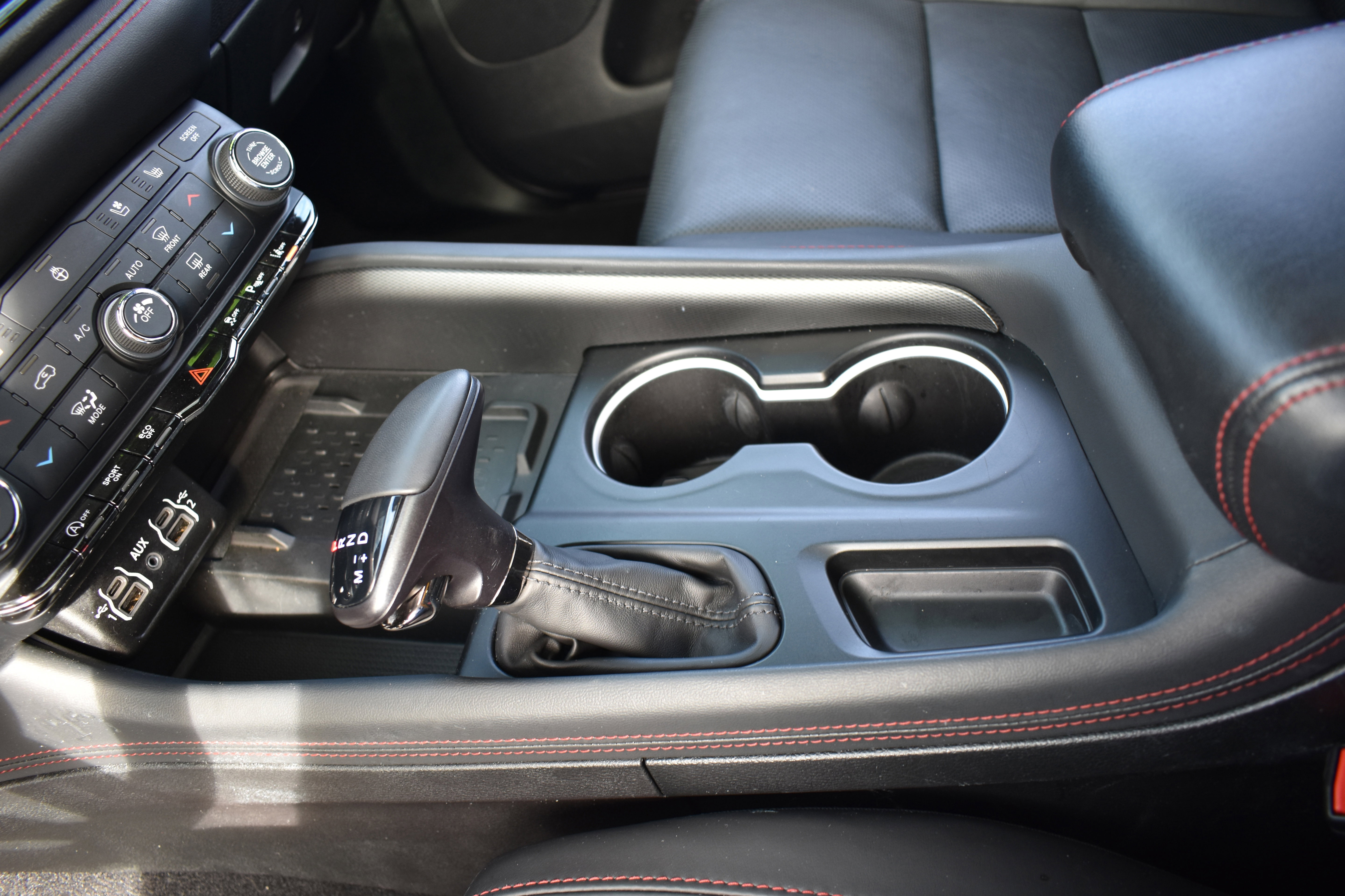 Used 2025 Dodge Durango GT image 21