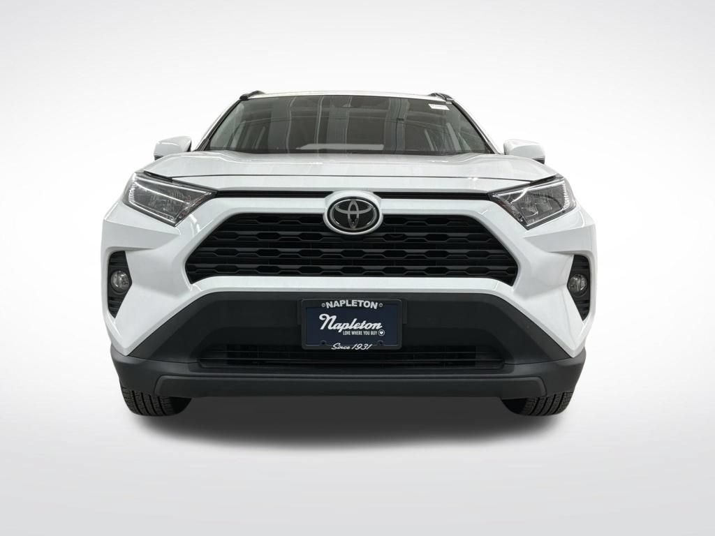 Used 2019 Toyota RAV4 XLE w/ Carpet Mat Package AWD/4WD image 5