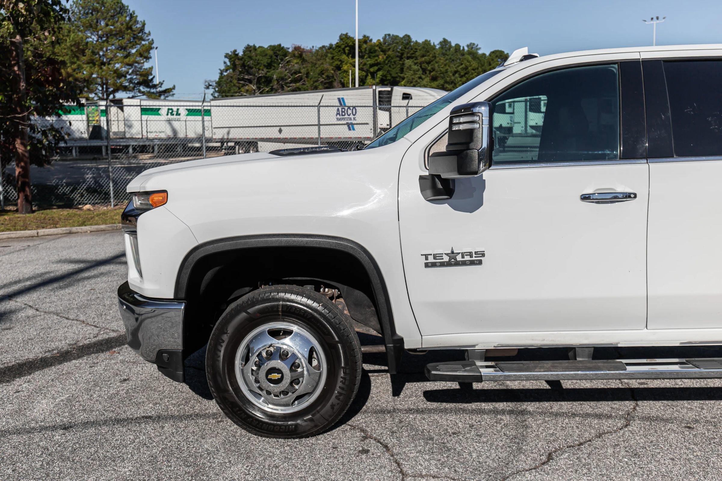 Used 2020 Chevrolet Silverado 3500 LTZ w/ LTZ Texas Edition image 5