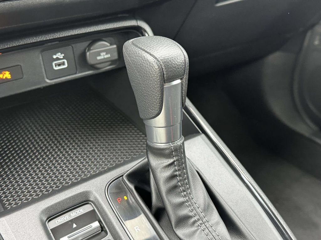 Certified 2025 Honda CR-V LX image 28