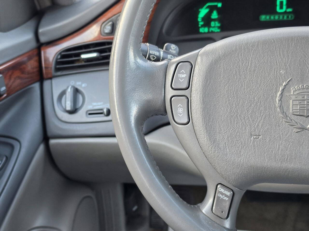 Used 2000 Cadillac De Ville FWD image 15