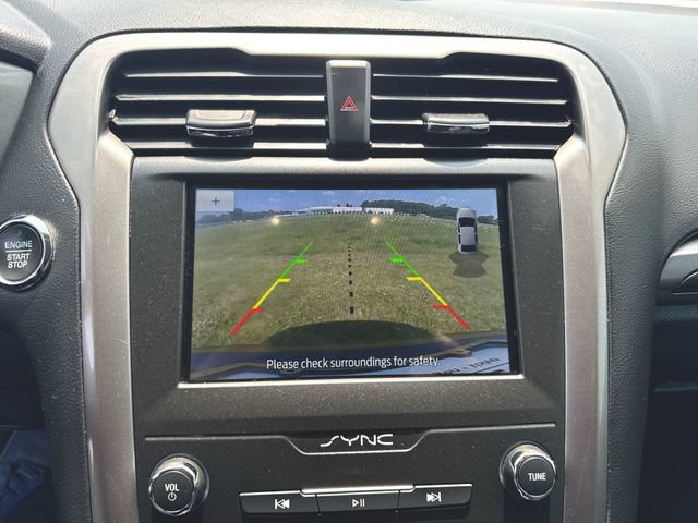 Used 2020 Ford Fusion SEL FWD image 14