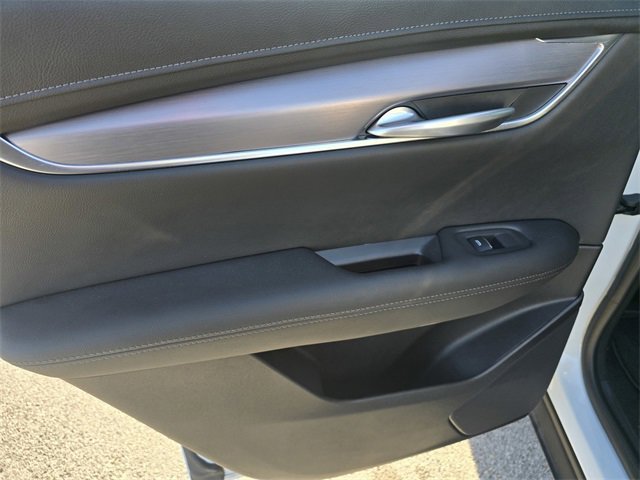 Used 2025 Cadillac XT5 Luxury image 14