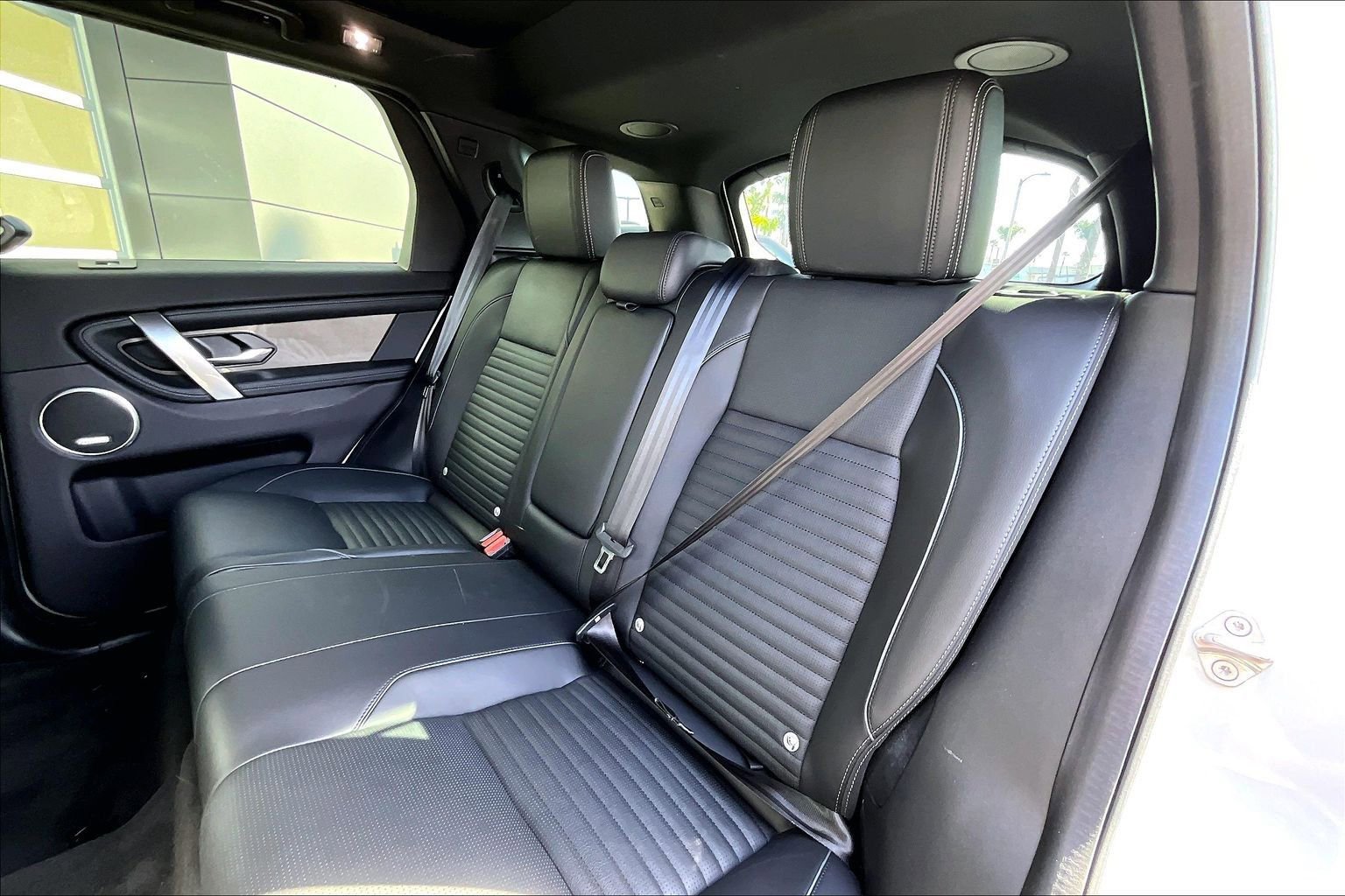 Used 2024 Land Rover Discovery Sport Dynamic SE image 26