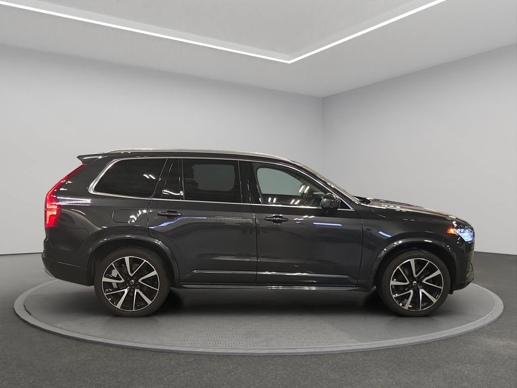 Used 2022 Volvo XC90 T6 Momentum AWD/4WD image 6