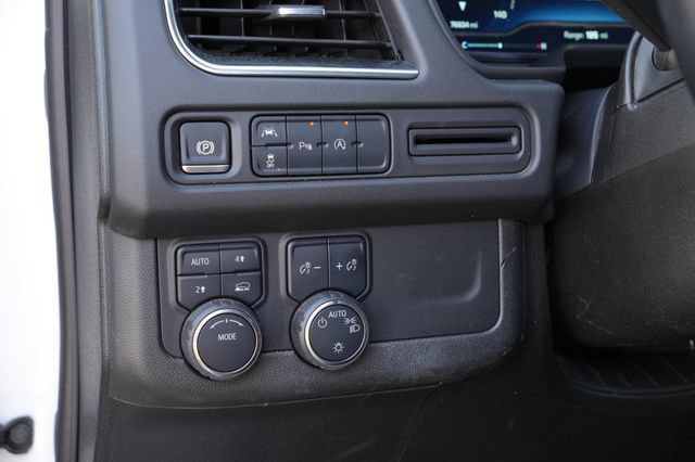 Used 2024 Chevrolet Suburban LT AWD/4WD image 17