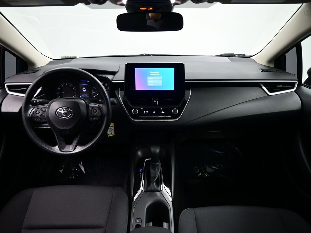 Used 2025 Toyota Corolla LE image 13