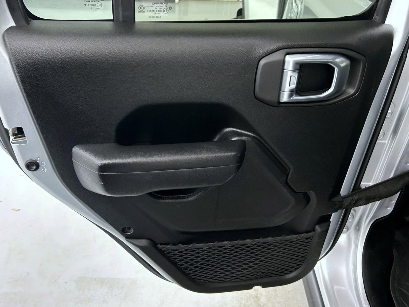 Used 2022 Jeep Gladiator Willys image 20