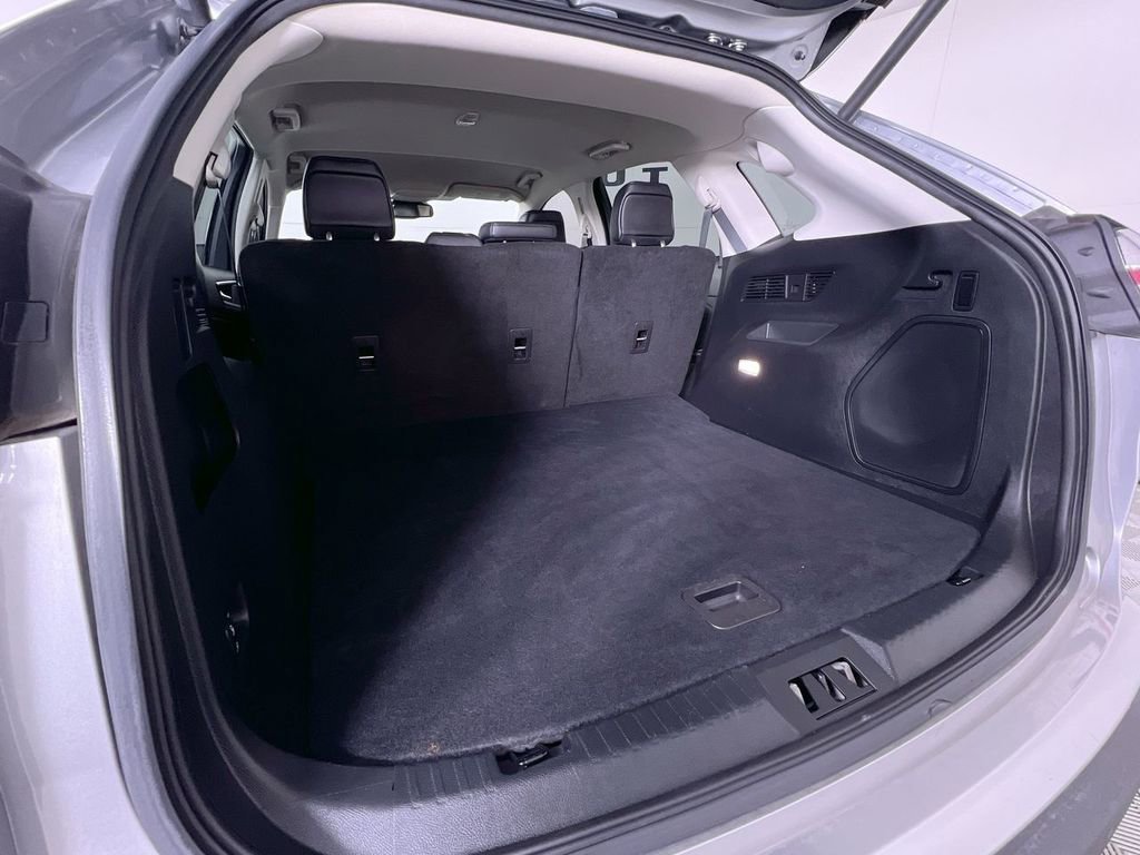 Used 2024 Ford Edge Titanium image 25