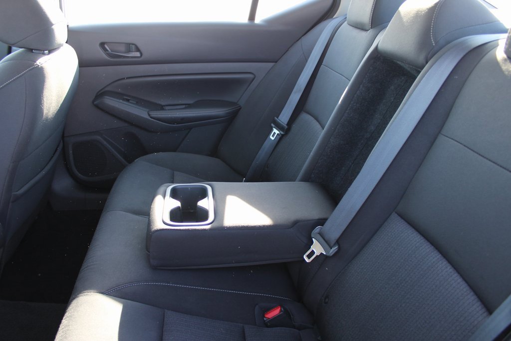 Used 2024 Nissan Altima 2.5 SV image 30