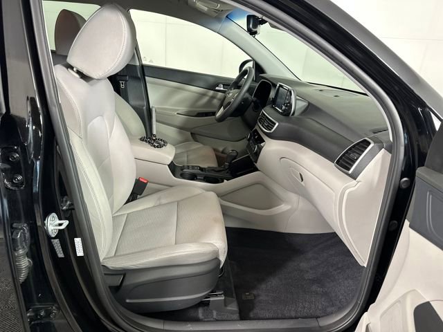 Used 2020 Hyundai Tucson Value w/ Winter Weather Package image 28