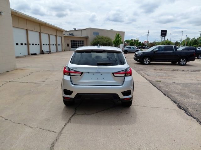 Used 2025 Mitsubishi Outlander Sport ES AWD/4WD image 5