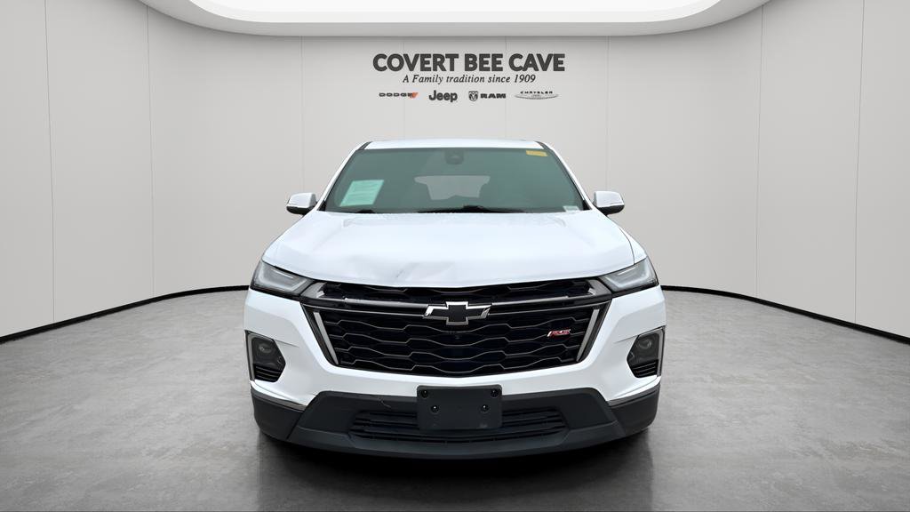 Used 2023 Chevrolet Traverse RS image 2