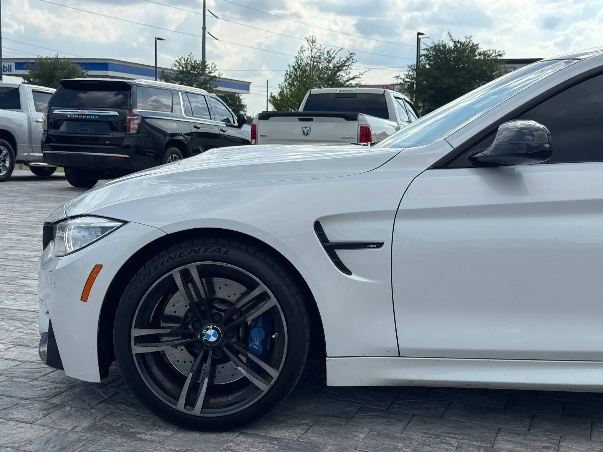 Used 2015 BMW M4 Coupe RWD image 4