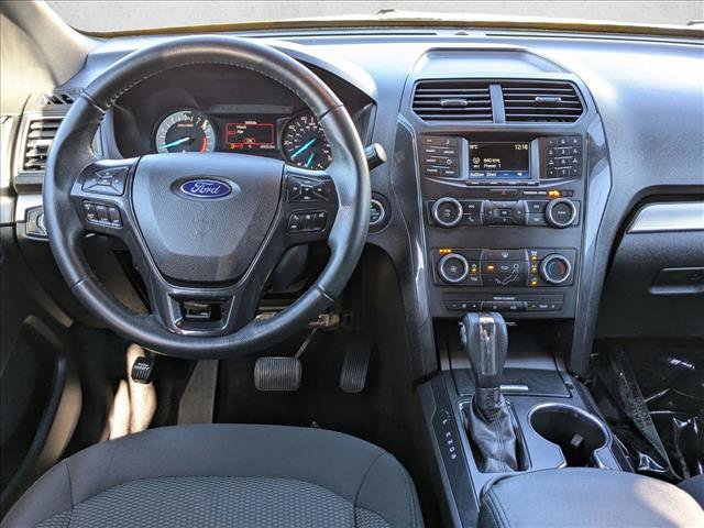 Used 2018 Ford Explorer XLT image 17