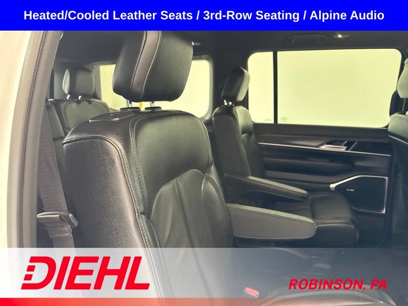 Used 2024 Jeep Wagoneer Series III AWD/4WD image 15