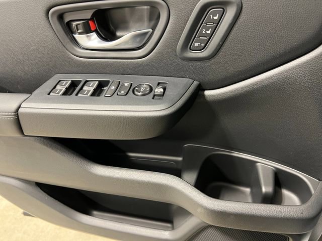 New 2025 Honda Pilot Touring image 17