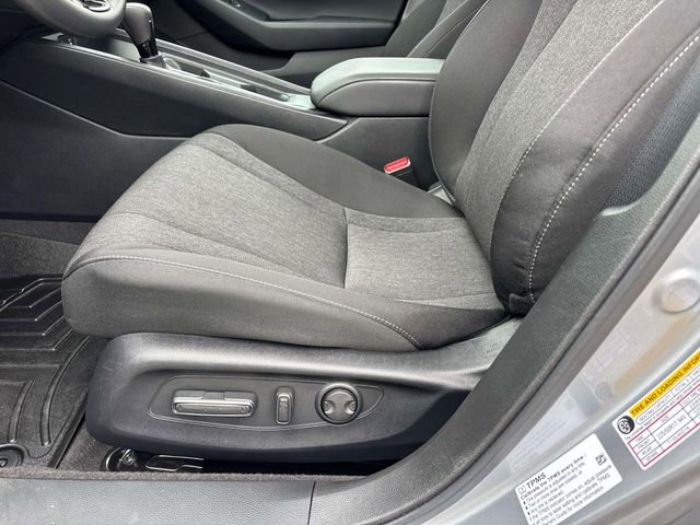 Used 2025 Honda Accord SE image 9