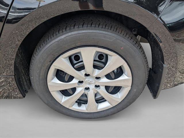Used 2025 Toyota Corolla LE FWD image 9