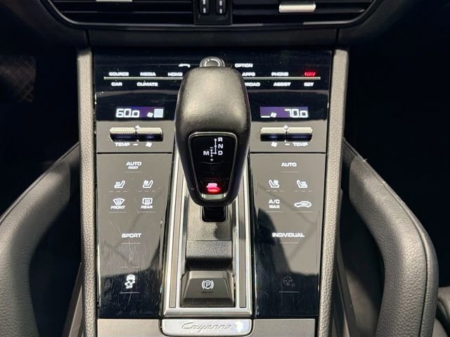 Used 2023 Porsche Cayenne Platinum Edition AWD/4WD image 14