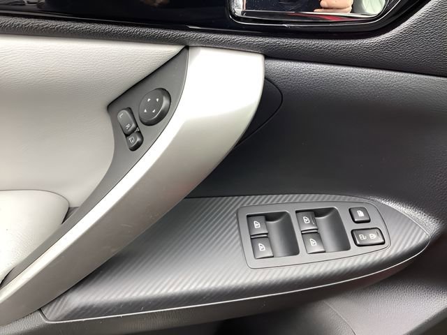 Used 2024 Mitsubishi Eclipse Cross SEL image 9