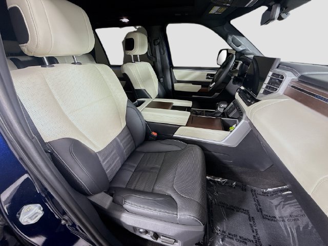 Used 2023 Toyota Sequoia Capstone AWD/4WD image 35