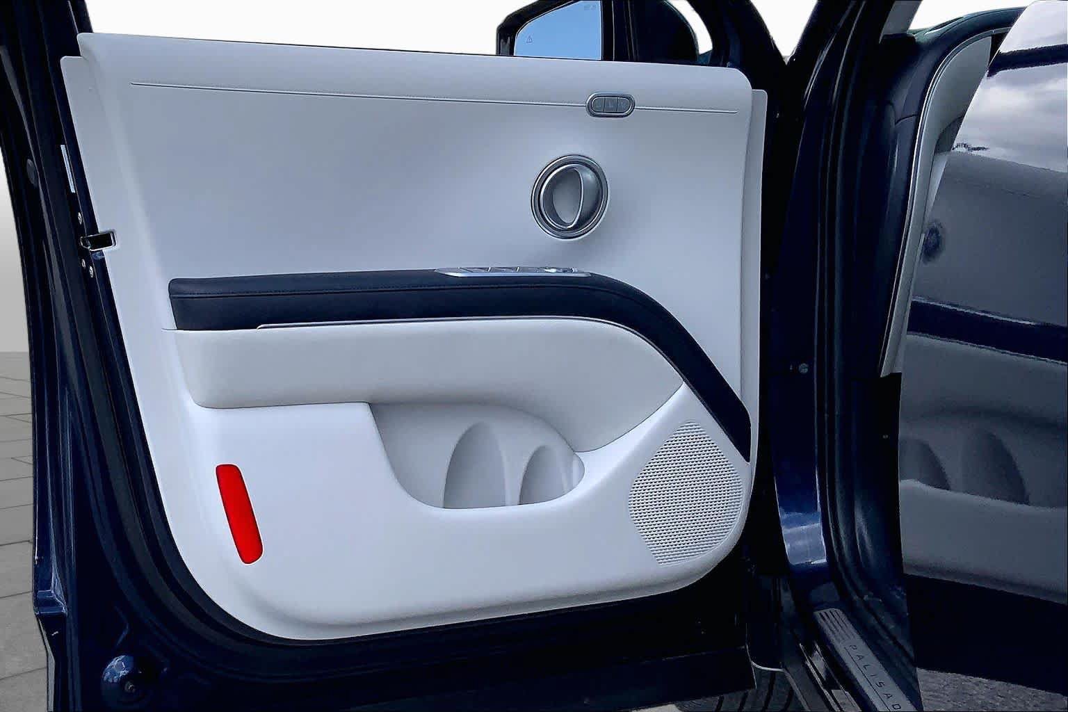 Certified 2026 Hyundai Palisade Calligraphy FWD image 40
