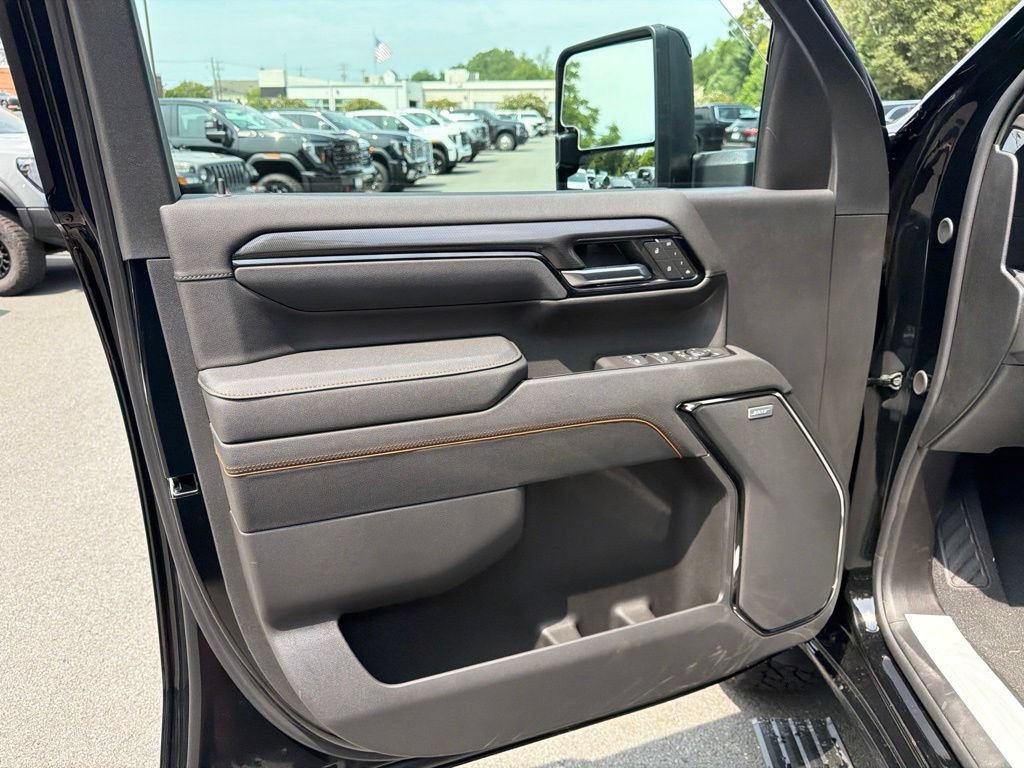 New 2026 GMC Sierra 2500 AT4 w/ AT4 Premium Plus Package AWD/4WD image 13